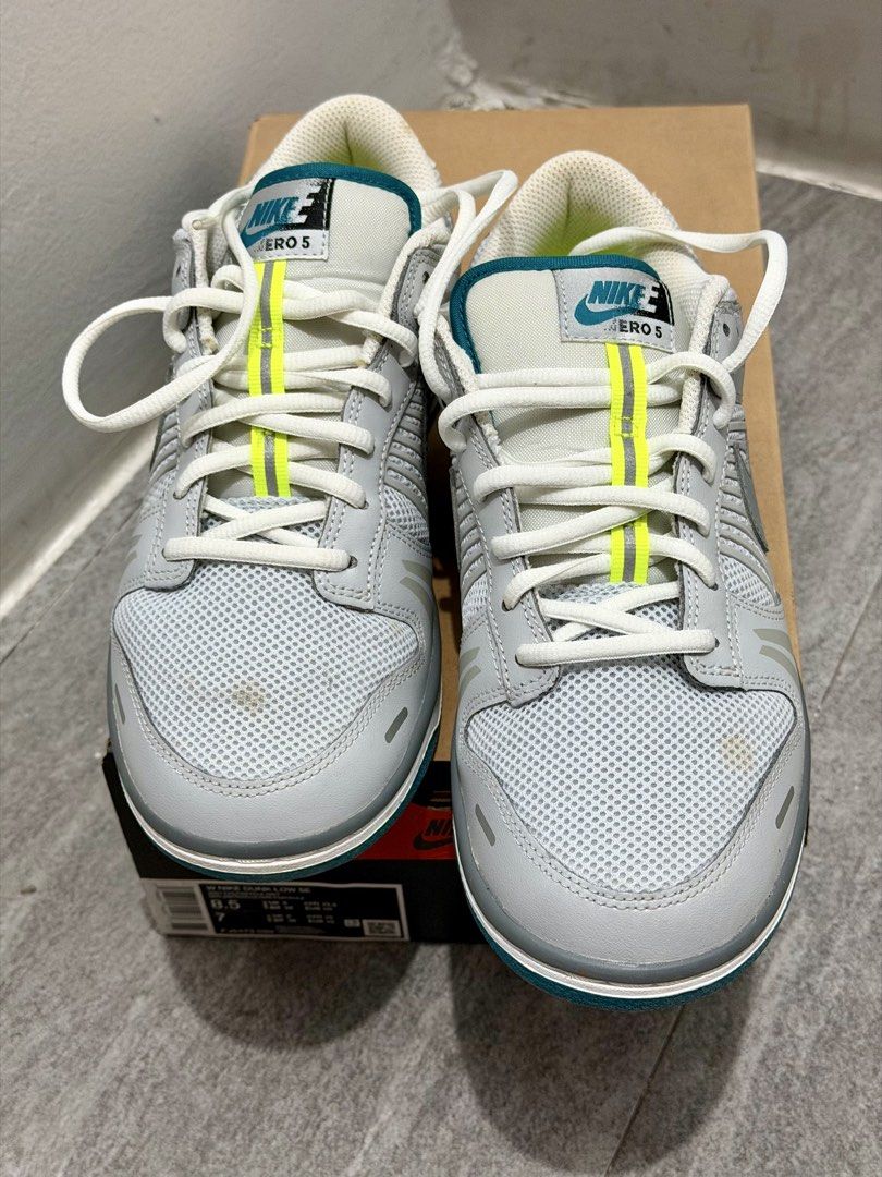 Nike Dunk Low SE (Category: Sneakers) located in Quezon City. Submitted by caitlynmaycloset (Listing ID 1465309441, Image 2). Description: Nike Dunk Low SE ✅ SRP: ₱6,195 ✅ Color: Grey fog/Particle grey ✅ Size: Women’s US 8.5 / Men’s US 7 / UK 6 / EUR 40 / 25.5 cm ✅ Condition: Pre-owned / Lightly worn. Uppers and laces show minor faint marks (refer to detailed pictures). Insoles and graphics remain intact with minimal wear. ✅ Packaging: Includes t