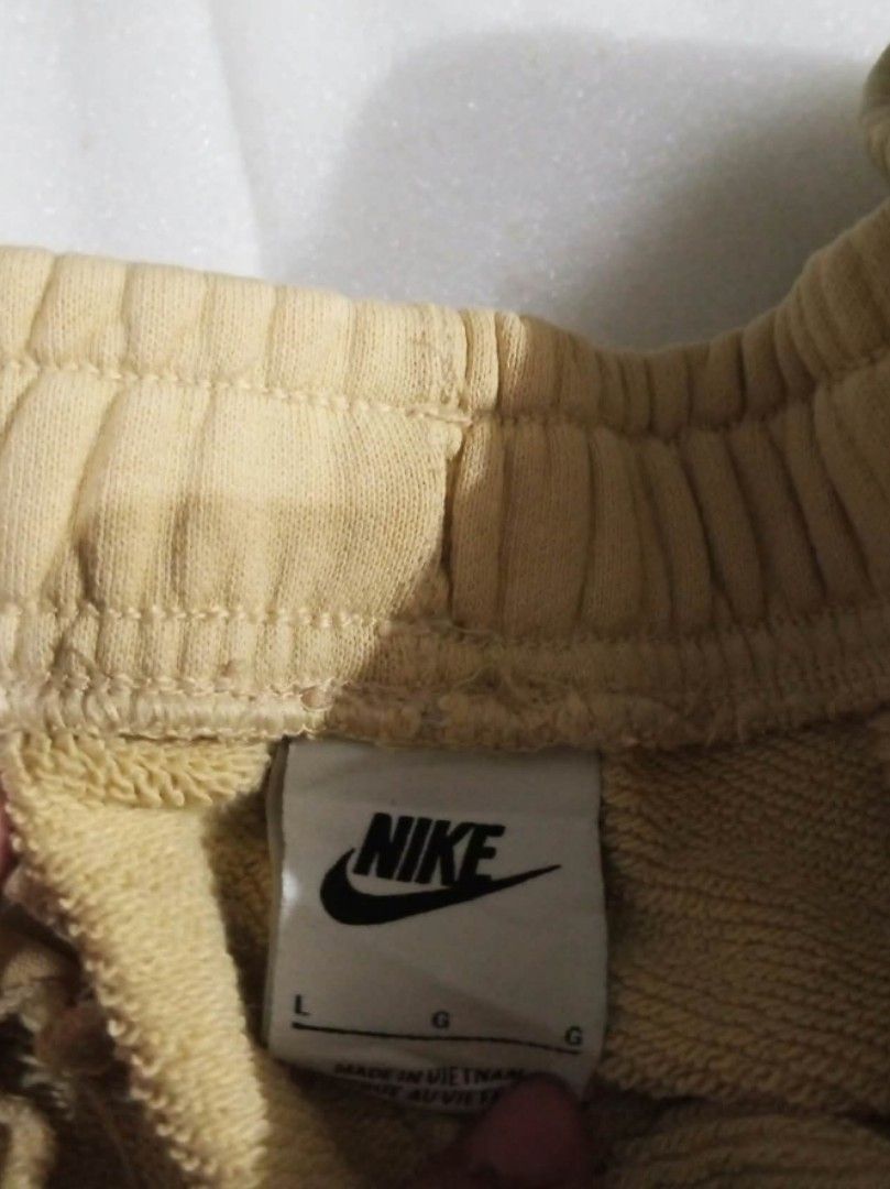 Nike French Terry Pants for men (Category: Joggers) located in General Santos City (Dadiangas). Submitted by thrift_raid (Listing ID 1465314872, Image 2). Description: .