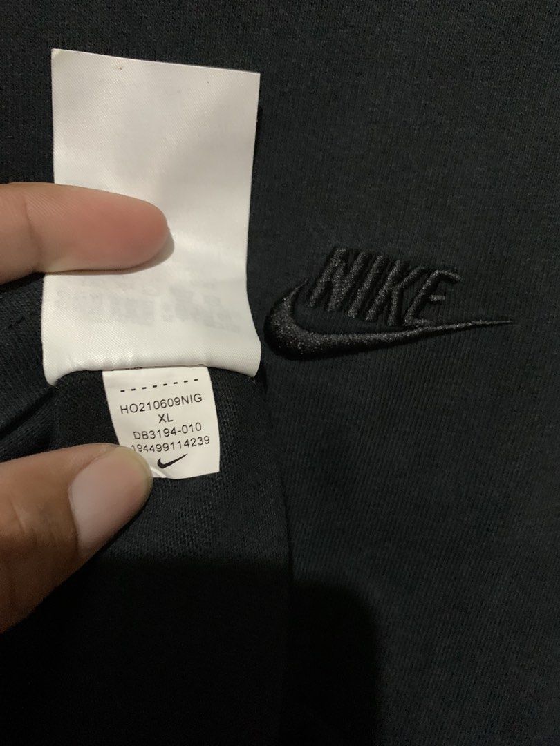 Nike Mid Swoosh Tshirt (Category: Tshirts & Polo Shirts ) located in Goa. Submitted by j_thrifters_shop (Listing ID 1465225661, Image 3). Description: - the click the First Photo for Details -free sticker -shipping every weekend MOP: Gcash#09661308878 Jastone A. - first to settle can get the Item. Location: Goa, Camarines Sur📍📍 -No reservation unless paid.