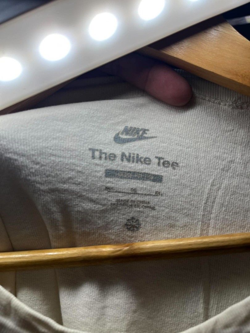 Nike MidSwoosh (Category: Tshirts & Polo Shirts ) located in Taguig. Submitted by bimbyanche19839 (Listing ID 1465373892, Image 3). Description: Nike MidSwoosh Size XL Width 24 Length 29 Color rate 9.5/10 Good Condition Complete Tags No Flaws 🏷️ 400php plus ship 📍Taguig Loc.