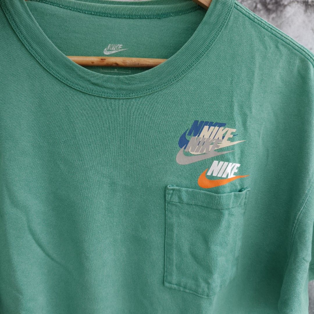 Nike pocket tee (Category: Tshirts & Polo Shirts ) located in Tabaco. Submitted by souththrift4512 (Listing ID 1465232166, Image 2). Description: nike pocket tee 22 x 28 in excellent condition no issue 400 plus sf Location Albay MOP Bank or Gcash dm me if interested.
