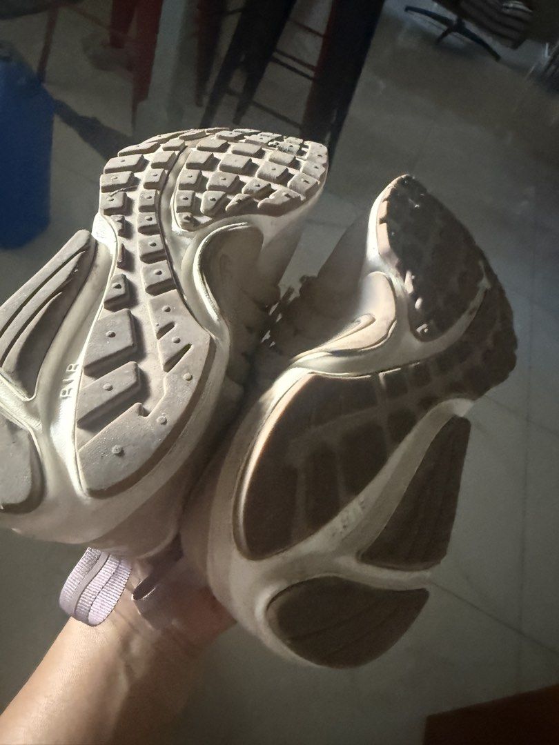 nike presto (Category: Sneakers) located in Rizal. Submitted by vargas.cel (Listing ID 1465177286, Image 2). Description: selling my preloved pero ok na ok pa linisan na lang 24 cm us 7 .