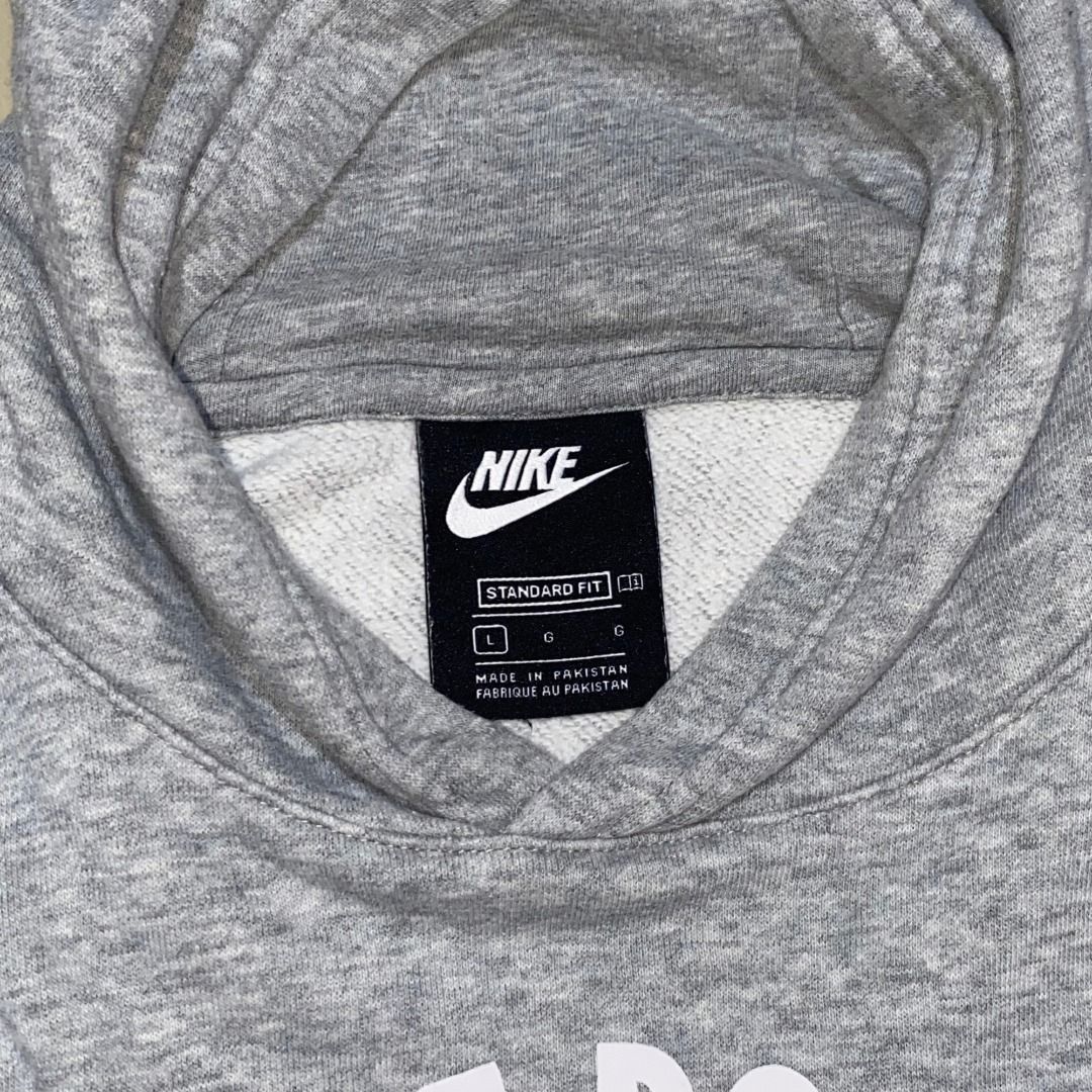 NIKE PULLOVER HOODIE "JUST DO IT" (KIDS) (Category: Coats, Jackets and Outerwear) located in Quezon. Submitted by ejay.thrift.clothes (Listing ID 1465254864, Image 3). Description: 480 FREE SHIPPING LARGE 12-13 KIDS 19 X 22.5 NO ISSUE COLOR RATE: 9/10 EXCELLENT CONDITION # 541.