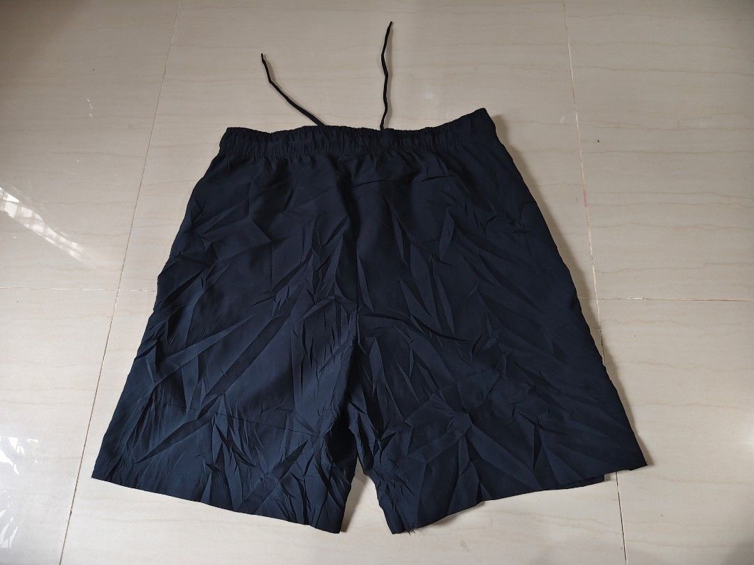 Nike Running Woven Drifit short (Category: Shorts) located in Iloilo. Submitted by branded-boy0422_16 (Listing ID 1465174111, Image 2). Description: W: 32-36 L: 18 Good as new no issue.