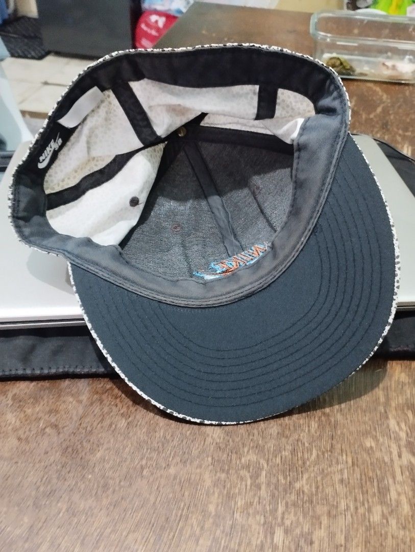 Nike SB Safari Print Fitted Cap 2008-2009 released (Category: Caps & Hats) located in Manila. Submitted by happycaps (Listing ID 1465226104, Image 2). Description: Rare vintage Nike SB Safari Print fitted cap. 100% authentic and in good vintage condition. Features the iconic Safari print with embroidered Nike SB logo. Size: 7 1/2 Release: 2008–2009 Authentic Nike SB Great piece for collectors and Nike SB enthusiasts.