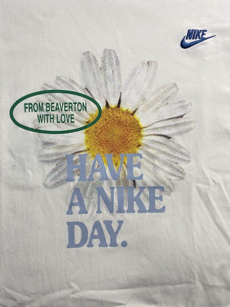 Nike T shirt (Category: Tshirts & Polo Shirts ) located in Dumaguete. Submitted by darios_thrift (Listing ID 1465230700, Image 2). Description: NIKE T SHIRT ₱450 + sf Dimes : 24 x 9 Excellent condition ✅ Issue : Need Wash Color rate : 9.5/10 (Color may vary due to lighting).