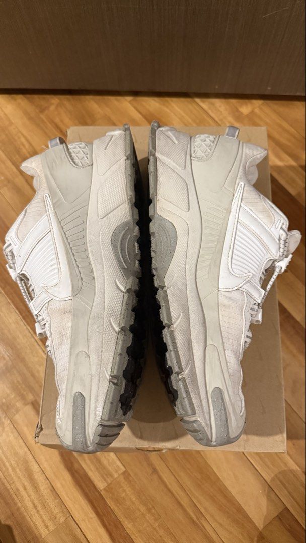 Nike Zoom Vomero Roam (Category: Sneakers) located in Taguig. Submitted by s.tree (Listing ID 1465341455, Image 3). Description: - Model: Nike Zoom Vomero Roam (White) - Original box included - Condition: Uppers have minor creasing and dirt from regular wear; inserts show normal wear.