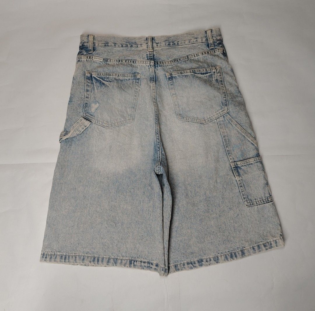 Niko and ..... Double knee Carpenter (Category: Shorts) located in Bocaue. Submitted by adrianberi35876 (Listing ID 1465321293, Image 2). Description: Niko And ..... Double knee Carpenter Long jorts With tatered Design Waist:33 adjustable pwede mo paliitin Length:25.8 Hem:13.2 Exellent Condition Need rewash 📩 📩 📩 📍 Bocaue,Bulacan.