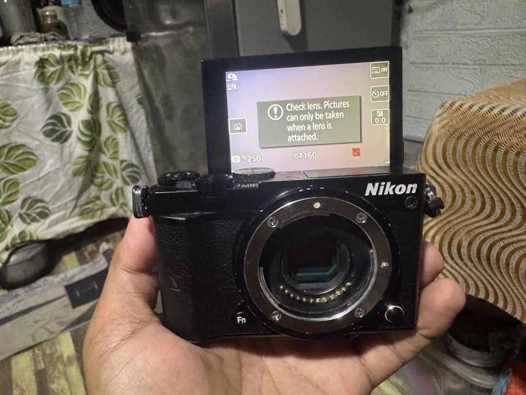 Nikon 1 J5 Mirrorless Digital Camera Body (Category: Cameras) located in Quezon City. Submitted by angace13 (Listing ID 1465209406, Image 1). Description: no lens battery (not included) hiniram lng para ma test ok touch ok flip screen ok lcd sale as is pm nlng lng salamat .