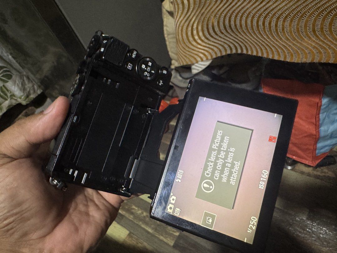 Nikon 1 J5 Mirrorless Digital Camera Body (Category: Cameras) located in Quezon City. Submitted by angace13 (Listing ID 1465209406, Image 2). Description: no lens battery (not included) hiniram lng para ma test ok touch ok flip screen ok lcd sale as is pm nlng lng salamat .