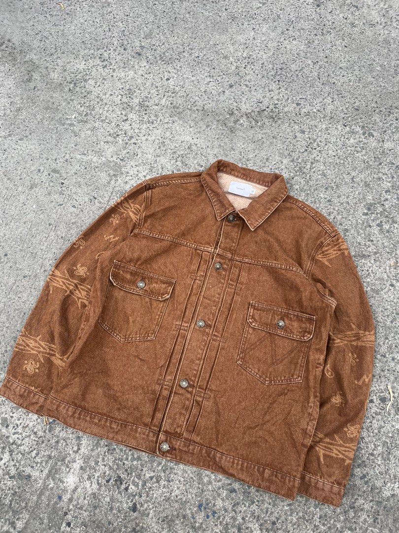 Number-R Type 2 Denim Jacket (Category: Coats, Jackets and Outerwear) located in Cavite. Submitted by kulotjunks (Listing ID 1465191791, Image 2). Description: Number-R Type 2 Denim Jacket Size: Small Width: 22 Length: 25 Shoulder: 20 Sleeve: 23 Excellent Condition 🏷️ Price: ₱1580.