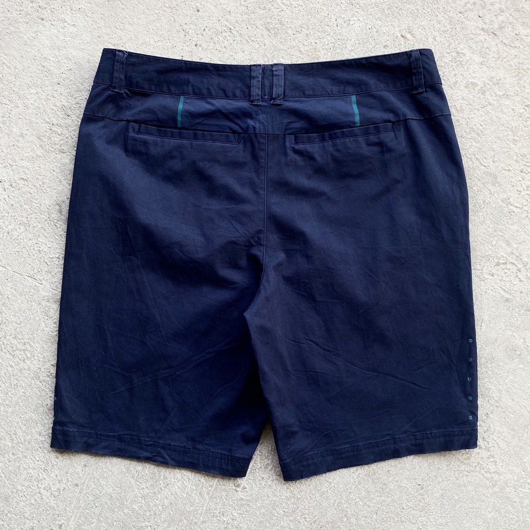 Oakley Mens Chino Short (Category: Shorts) located in Manila. Submitted by thrift3006 (Listing ID 1465294236, Image 2). Description: Oakley Mens Chino Short - Size 36w 21L No issue Excellent condition ₱980+sf only🏷️ Loc baliwag bulacan 📍 Pm 📩.