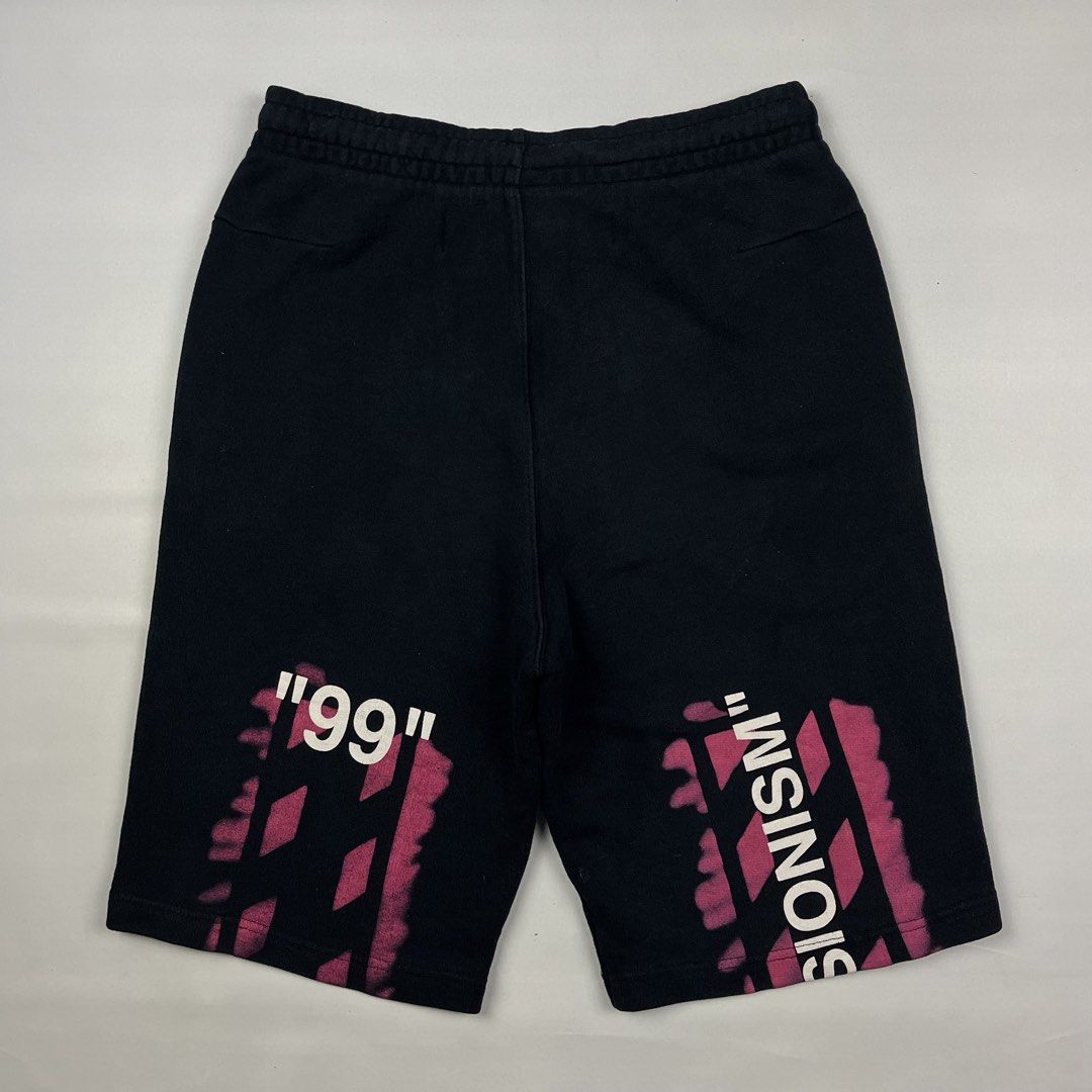 Off-White 19SS Diag Stencil Sweatshort (Category: Shorts) located in Puerto Princesa. Submitted by paradise5300 (Listing ID 1465208784, Image 3). Description: Off-White 19SS Diag Stencil Sweatshort Tagged Size: Small (28-32) Dimensions Inches length: 21 Inches waist (width): 14 inseam: 13.5 thigh opening: 10 Condition: Excellent Color rate: 9.5 Flaws: Minor signs of usage 1,999 shipping fee is not yet included..