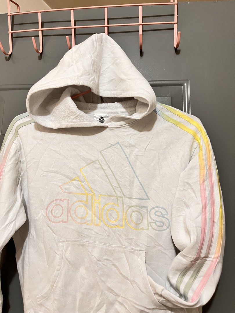 OG ADIDAS HOODIE (Category: Coats, Jackets and Outerwear) located in Manila. Submitted by lucas21 (Listing ID 1465195534, Image 1). Description: - SIZE SMALL - NO FLAWS.