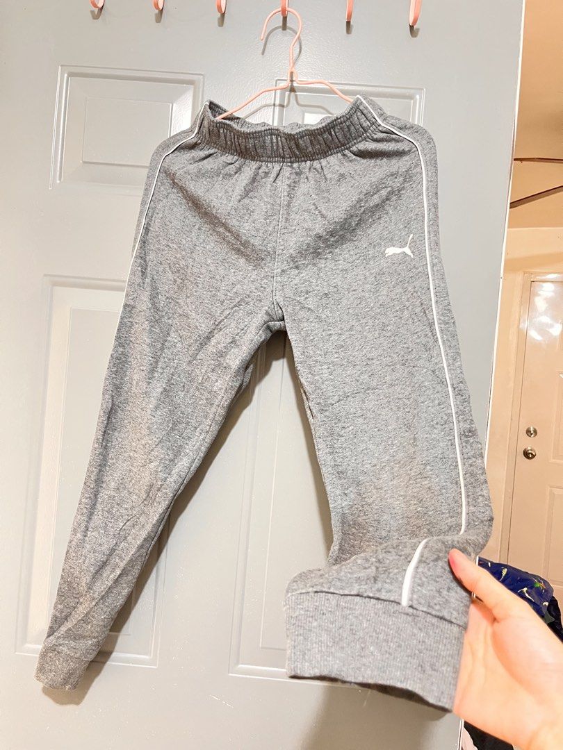OG PUMA JOGGER (Category: Joggers) located in Manila. Submitted by lucas21 (Listing ID 1465195704, Image 2). Description: - SIZE SMALL - NO FLAWS (PARANG BRANDNEW) .