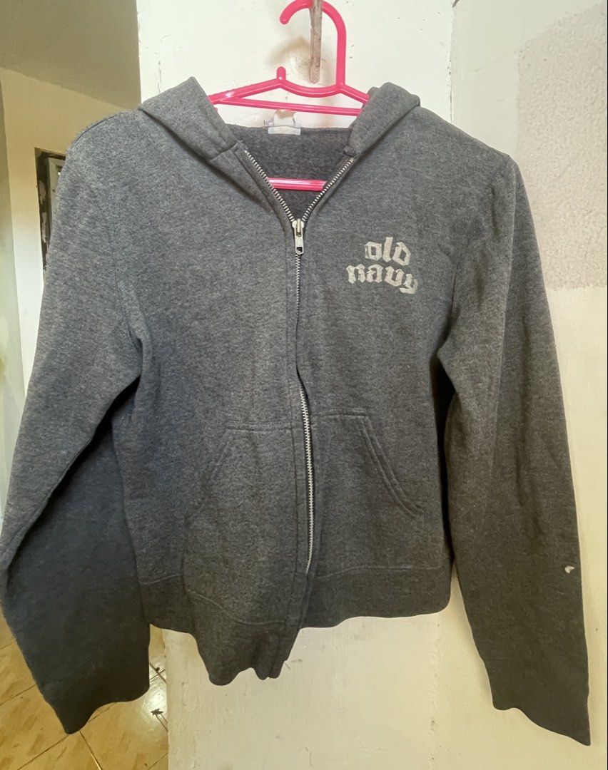 Old Navy Hoodie (Category: Hoodies) located in Imus. Submitted by nytfury_23 (Listing ID 1465208479, Image 1). Description: Old Navy Hoodie With front pocket Unisex design Good for adult small size or teenage kids. What you see is what you get..