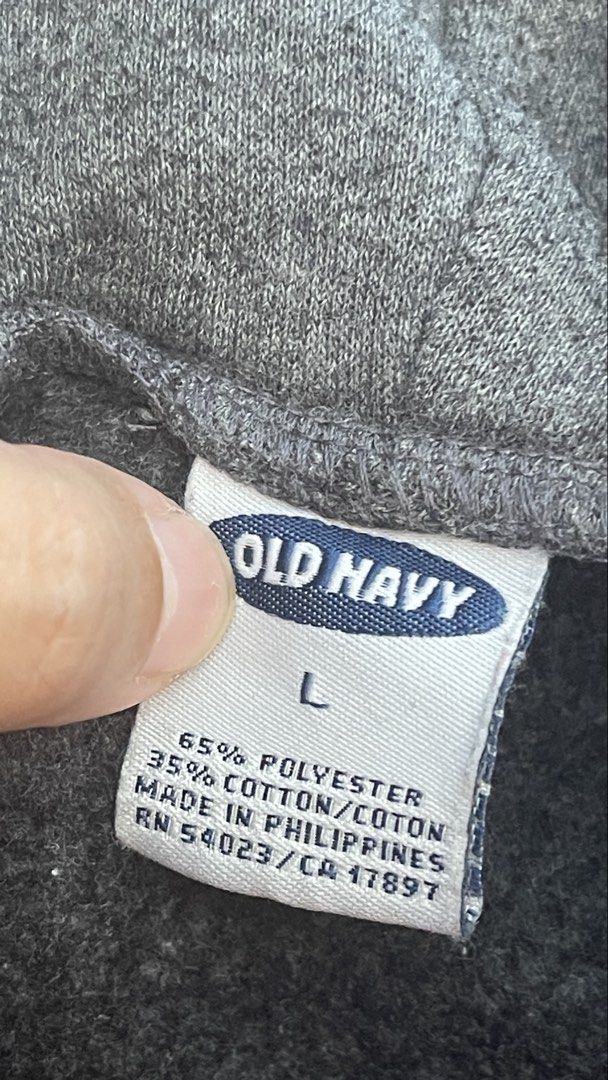 Old Navy Hoodie (Category: Hoodies) located in Imus. Submitted by nytfury_23 (Listing ID 1465208479, Image 2). Description: Old Navy Hoodie With front pocket Unisex design Good for adult small size or teenage kids. What you see is what you get..