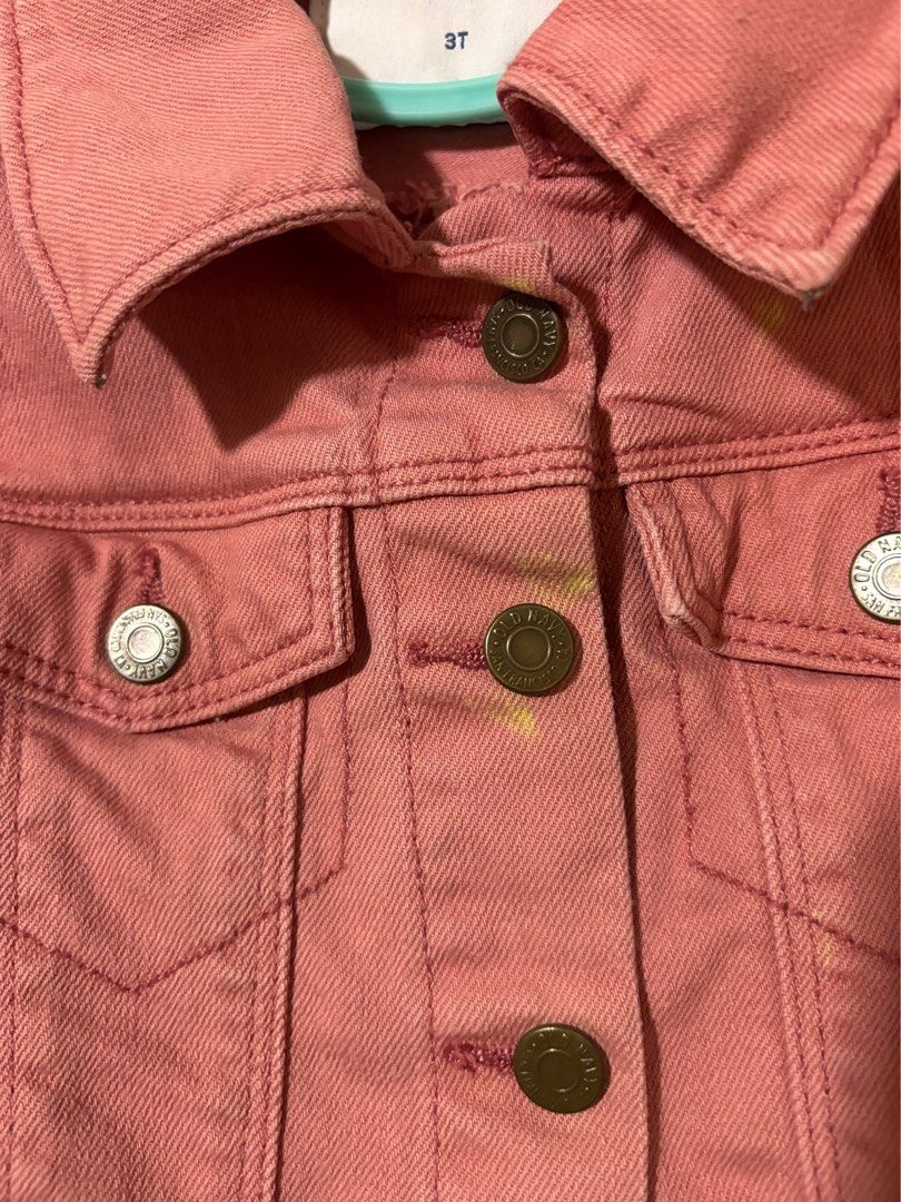 Old Navy pink denim jacket (Category: Babies & Kids Fashion) located in Quezon City. Submitted by closettreasure123 (Listing ID 1465263246, Image 3). Description: There’s a small bleached part on the 3rd pic. with front button pockets and a classic collar..