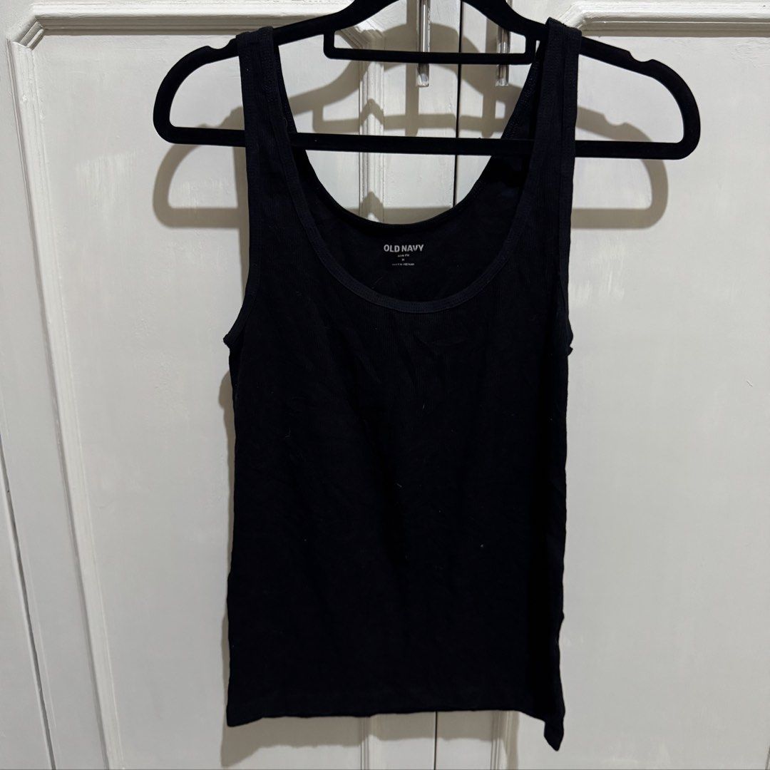 Old Navy Tank Top (Category: Sleeveless) located in Vigan. Submitted by chiyannav (Listing ID 1465344911, Image 1). Description: .
