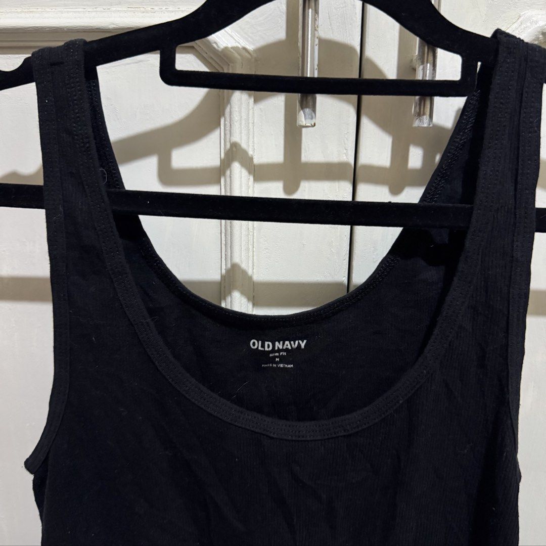 Old Navy Tank Top (Category: Sleeveless) located in Vigan. Submitted by chiyannav (Listing ID 1465344911, Image 2). Description: .