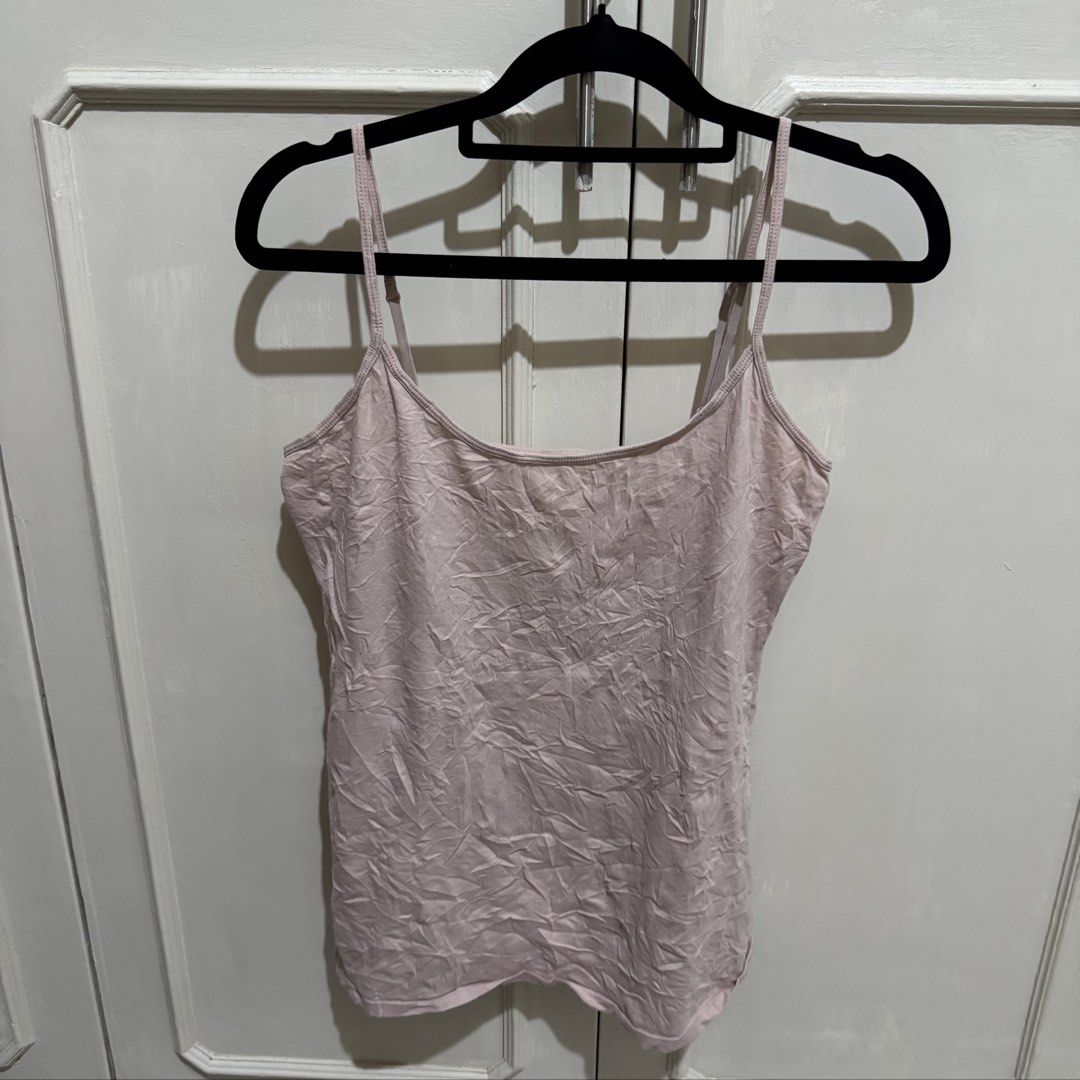 Old Navy Top (Category: Sleeveless) located in Vigan. Submitted by chiyannav (Listing ID 1465344287, Image 1). Description: .