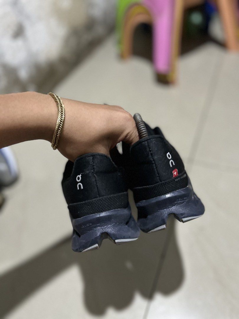 On Cloud (Category: Sneakers) located in Cebu City. Submitted by cyrilk1cks (Listing ID 1465252681, Image 3). Description: .