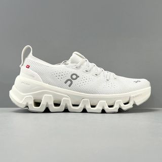 (Category: ) located in . Submitted by khai.uasneakers (Listing ID 1465283889, Image 1). Description: .
