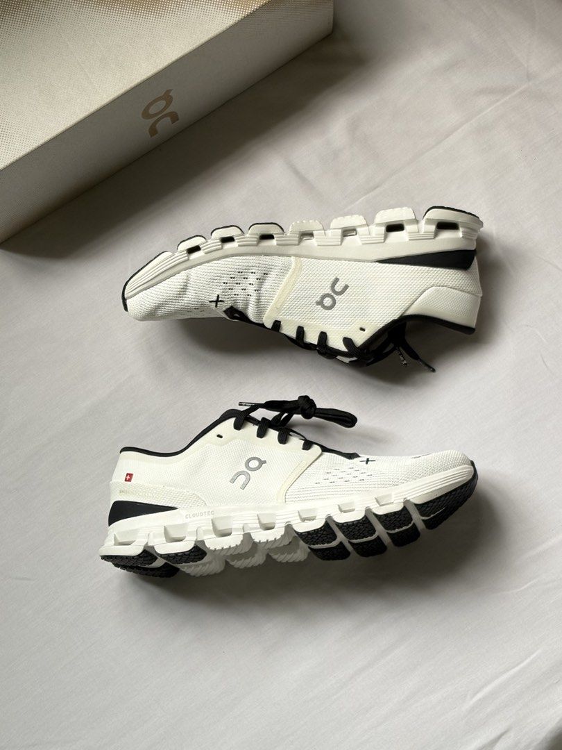 On Cloud X4 - Black Ivory (Category: Sneakers) located in Quezon City. Submitted by renceeeyy06 (Listing ID 1465210619, Image 1). Description: OnCloud X4 'Black Ivory' - Men's size 7.5 / Women's size 9 With original box Brandnew; never used ₱7,499 (₱11,995 market price) ✅ Money-back guarantee if proven fake 📍 Mandaluyong Area 📩 DM for further details 🛵 Delivery via Lalamove/LBC; shipping fee must be shouldered by buyer.