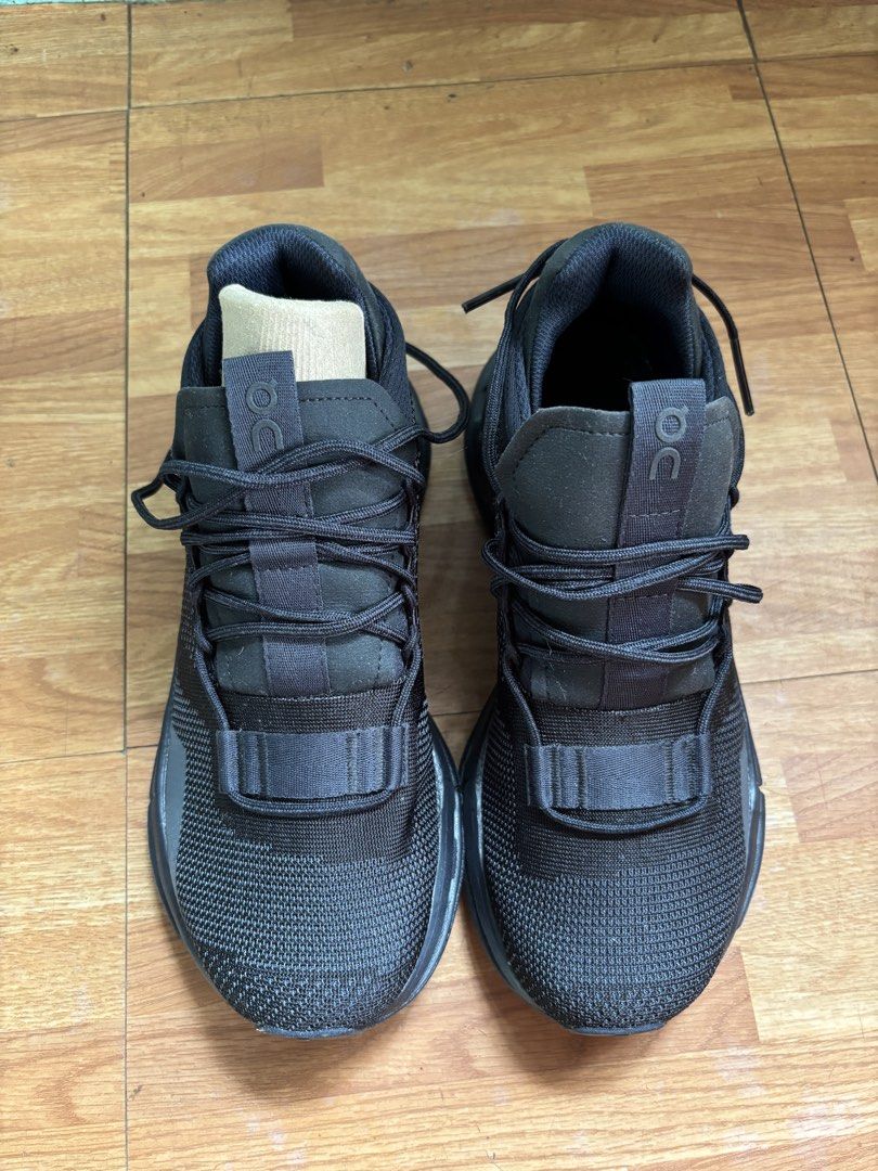 ON Cloudnova Black | Eclipse — Women’s US 5.5 (Category: Activewear) located in Urdaneta. Submitted by aiyannnaahh (Listing ID 1465338571, Image 1). Description: ₱8,500 negotiable • Size: US W 5.5 / UK 3.5 / EU 36.5 / JP 22.5 • Colorway: Black / Eclipse • Condition: Brand new / never worn • No original box Selling my brand new On Cloudnova Black/Eclipse. Never been used or worn — only the original box was discarded due to limited storage space. S
