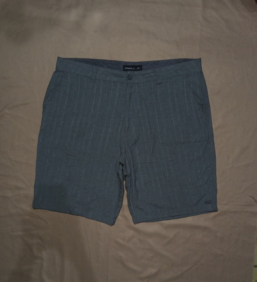O'Neill Size 40 (Category: Shorts) located in Santa Barbara. Submitted by crazydave (Listing ID 1465174501, Image 2). Description: Oneill ‎Waist:40 ‎Length:21 ‎Hem:12 ‎ .