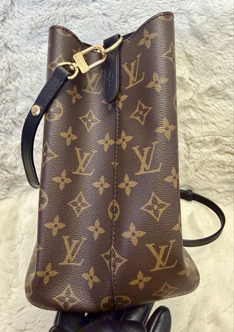 *ONHAND!* LV Neo Noe PM Sling Bag (Category: Cross-body Bags) located in Manila. Submitted by mrsmdxbseller (Listing ID 1465377009, Image 3). Description: .