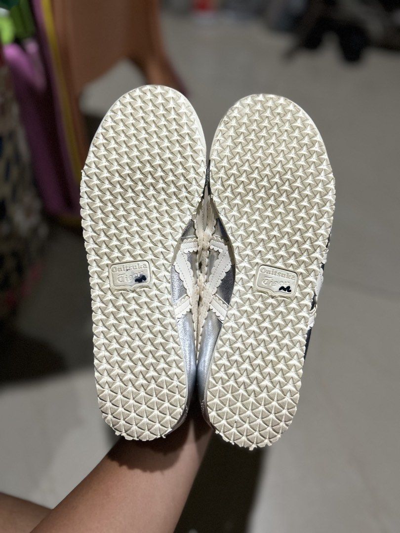 Onitsuka (Category: Sneakers) located in Cebu City. Submitted by cyrilk1cks (Listing ID 1465306043, Image 3). Description: Pair only / No Box.