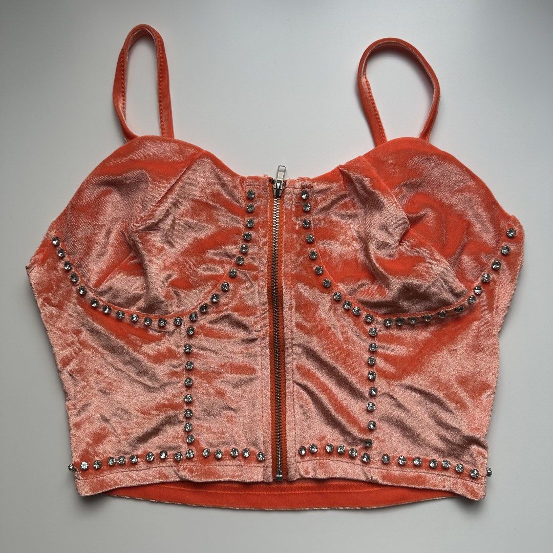 orange bedazzled crop top (Category: Others Tops) located in Mandaluyong City. Submitted by annyeong07_ (Listing ID 1465201180, Image 1). Description: .