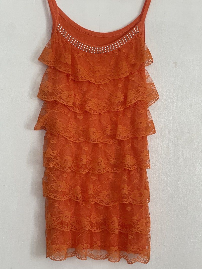 Orange Layered Cami Top (Category: Sleeveless) located in Tuguegarao City. Submitted by ziggerryy (Listing ID 1465370886, Image 2). Description: No flaws. No holes S-M.