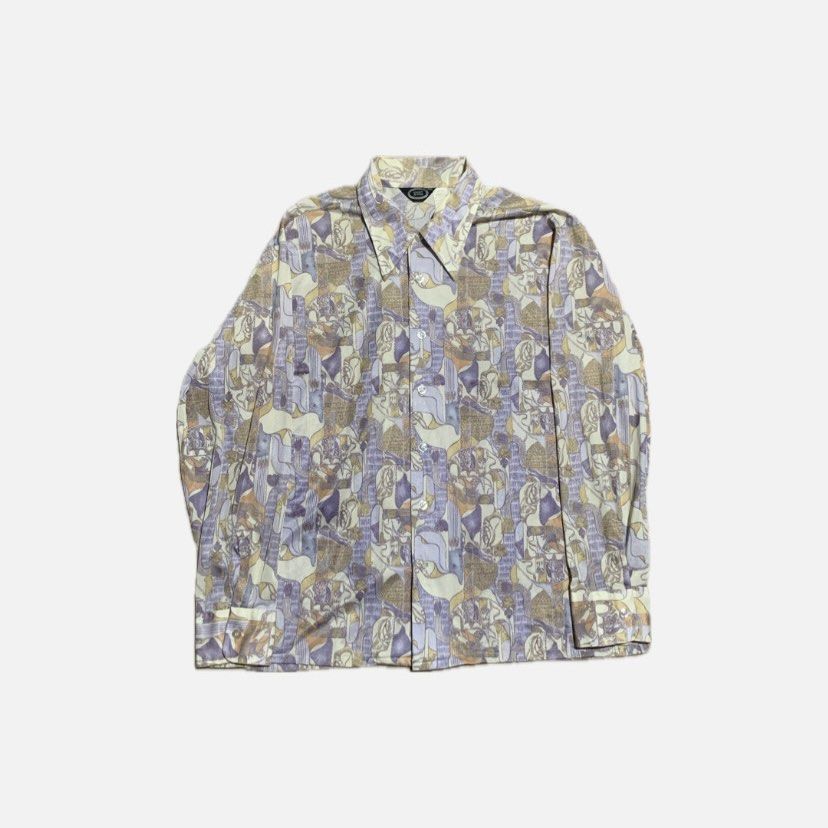 Patterned Longsleeve (Category: Formal Shirts) located in Calamba. Submitted by thriftopia25 (Listing ID 1465175244, Image 1). Description: Dm for more info.