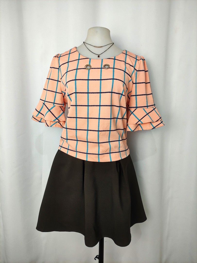 Peach Blouse (Category: Blouses) located in Caloocan City. Submitted by happystar.e0dc1b (Listing ID 1465201438, Image 3). Description: ⚠️PLEASE CLICK THE IMAGE TO SEE THE SIZE⚠️ FB PAGE: IPPEUNI AGASSI Location: Caloocan City ❌ No haggling ❌ No when worn ❌ No "more pics" ❌ No flaws, unless stated ❌ Request for specific measurements of neck, arm, shoulder etc will not be entertained.