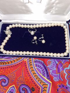 (Category: ) located in . Submitted by mialiurshop (Listing ID 1465378924, Image 1). Description: .