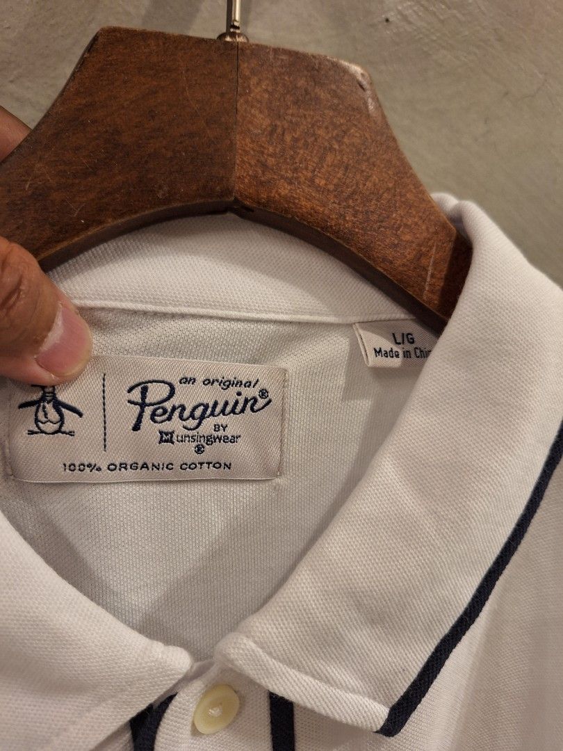 Penguin original poloshirt white large (Category: Tshirts & Polo Shirts ) located in Muntinlupa City. Submitted by kstefanomela14 (Listing ID 1465176004, Image 3). Description: brandnew legit no issue penguin pocket classic poloshirt supet white large - 22.5 x 29 cod cop lalamove lbc j&t.