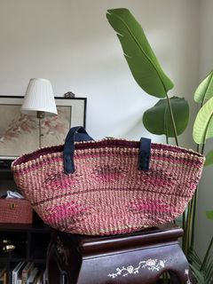 (Category: ) located in . Submitted by muli.bags (Listing ID 1465328972, Image 1). Description: .