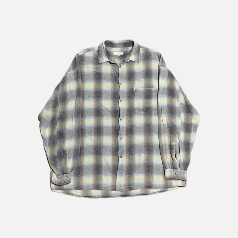 Flannel Plaid Longsleeve (Category: Formal Shirts) located in Calamba. Submitted by thriftopia25 (Listing ID 1465175127, Image 1). Description: Dm for more info.