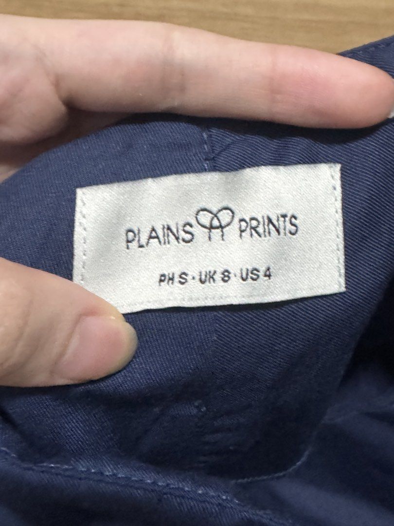 Plains and Prints trousers (Category: Other Bottoms) located in Manila. Submitted by bookishtati (Listing ID 1465317819, Image 2). Description: .