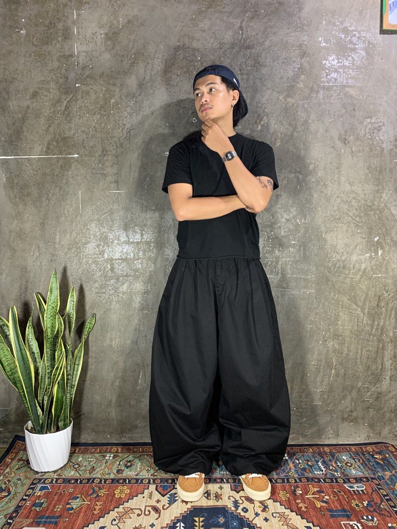 Pleated Ballon Baggy Pants (VASS) (Category: Chinos) located in Aurora. Submitted by cpr_garments13 (Listing ID 1465308084, Image 1). Description: Models height 5’6 •Waist:33 •Thigh:18 •Length:43 •Leg opening:10.5 Like New -Heavy x Thick -10/10 .