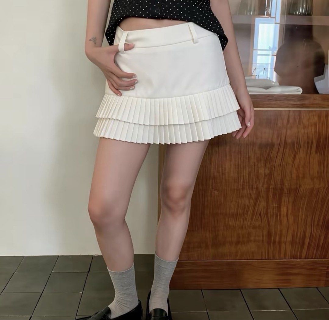 Pleated Skirt (Category: Skirts) located in San Fernando. Submitted by _itsmedani (Listing ID 1465251194, Image 3). Description: No flaws/issues Use once onlyyy Payment firt via gcash/bank transfer.