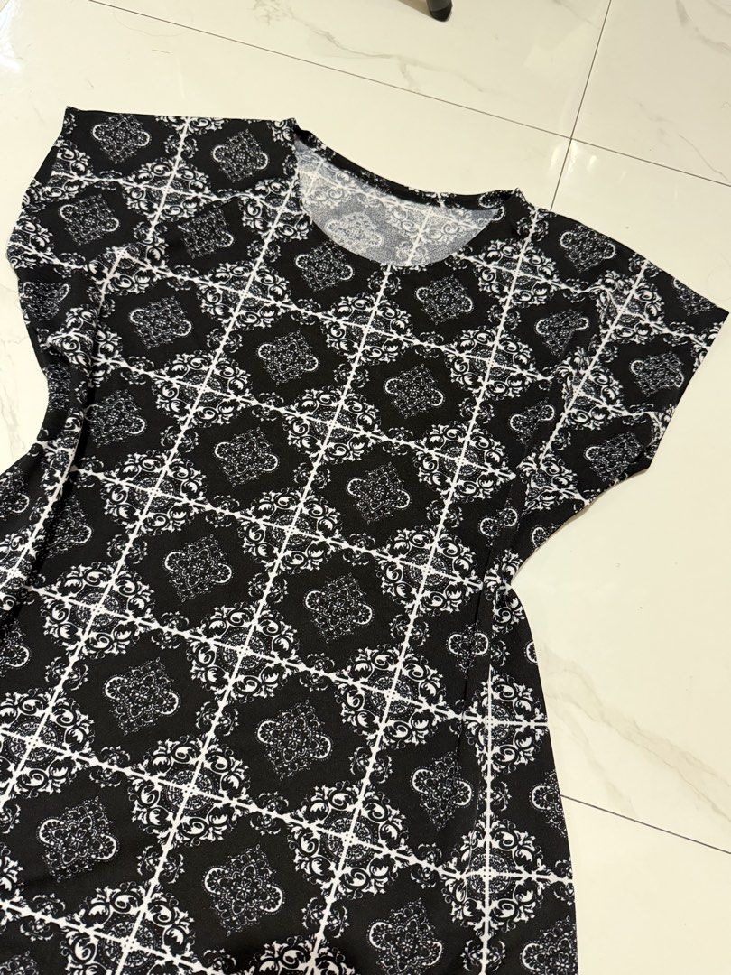 PLUS-SIZE Black Pattern Blouse (Category: Blouses) located in Caloocan City. Submitted by lovedbyzee (Listing ID 1465260813, Image 2). Description: ₊˚⊹♡ ➔ Size: XL to XXXL 🏷️ ୨୧ 𝑳𝒐𝒄𝒂𝒕𝒊𝒐𝒏: North Caloocan ୨୧ 𝑫𝒆𝒍𝒊𝒗𝒆𝒓𝒚: J&T / Lalamove ୨୧ 𝑷𝒂𝒚𝒎𝒆𝒏𝒕: Maribank / QR Ph.