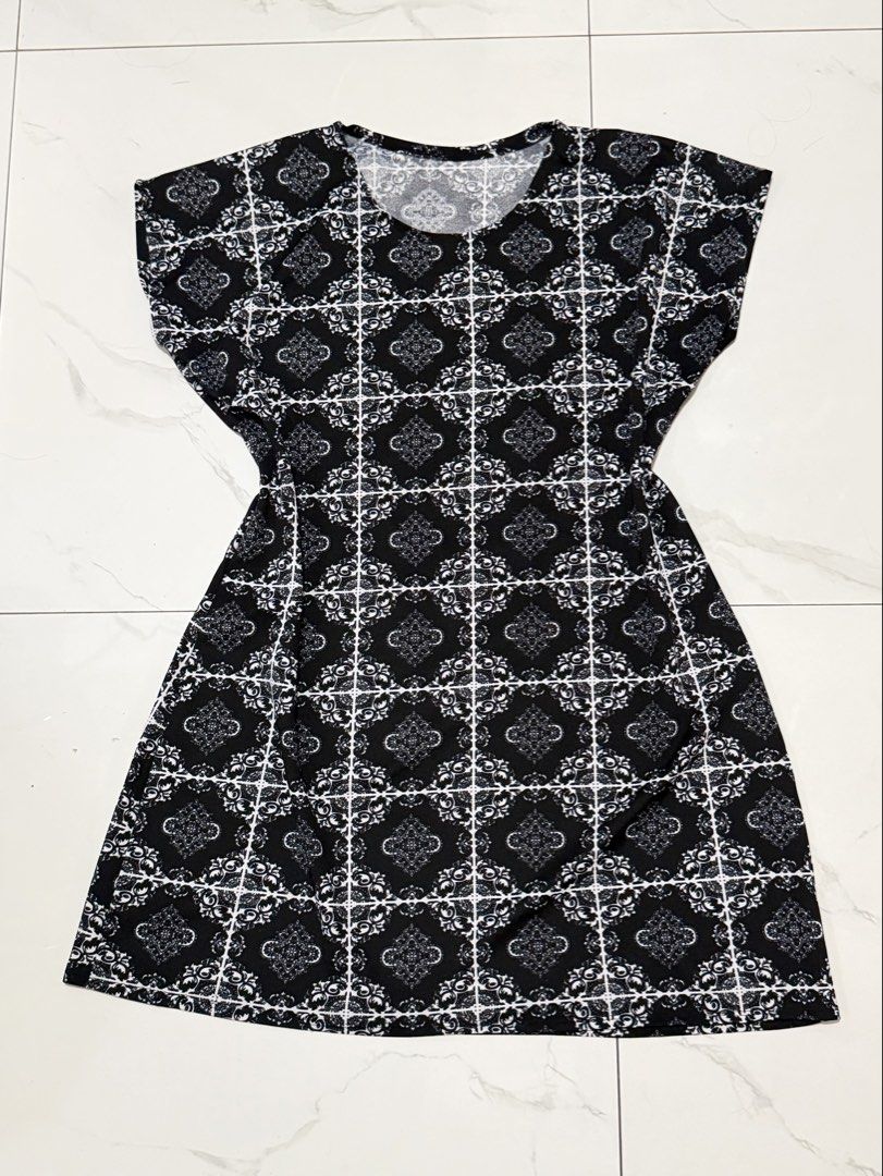 PLUS-SIZE Black Pattern Blouse (Category: Blouses) located in Caloocan City. Submitted by lovedbyzee (Listing ID 1465260813, Image 1). Description: ₊˚⊹♡ ➔ Size: XL to XXXL 🏷️ ୨୧ 𝑳𝒐𝒄𝒂𝒕𝒊𝒐𝒏: North Caloocan ୨୧ 𝑫𝒆𝒍𝒊𝒗𝒆𝒓𝒚: J&T / Lalamove ୨୧ 𝑷𝒂𝒚𝒎𝒆𝒏𝒕: Maribank / QR Ph.