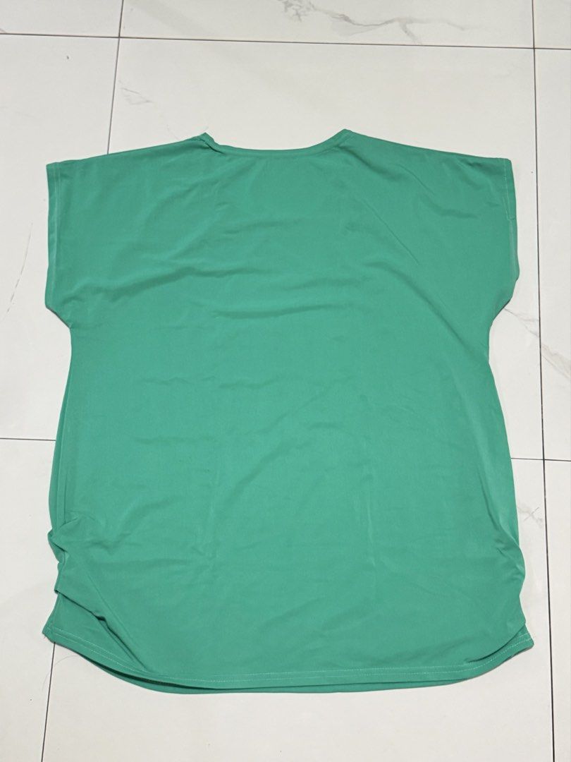 PLUS-SIZE Emerald Green Rhinestone Embellished Tee (Category: Shirts) located in Caloocan City. Submitted by lovedbyzee (Listing ID 1465295582, Image 3). Description: ₊˚⊹♡ ➔ Size: XL to XXXL 🏷️ ୨୧ 𝑳𝒐𝒄𝒂𝒕𝒊𝒐𝒏: North Caloocan ୨୧ 𝑫𝒆𝒍𝒊𝒗𝒆𝒓𝒚: J&T / Lalamove ୨୧ 𝑷𝒂𝒚𝒎𝒆𝒏𝒕: Maribank / QR Ph.