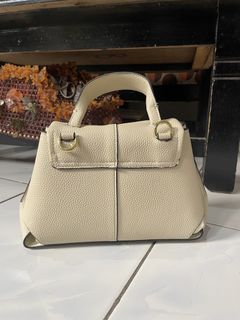 (Kategori: ) berada di . Dikirim oleh elorabags (ID iklan 1465254022, Gambar 1). Deskripsi: .