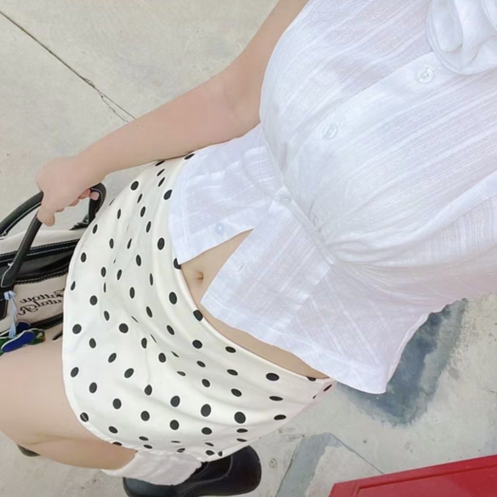 Polka dot vietnam skirt (Category: Skirts) located in San Jose del Monte. Submitted by declutterwithmichi (Listing ID 1465370839, Image 1). Description: rfs: wrong size ;(.