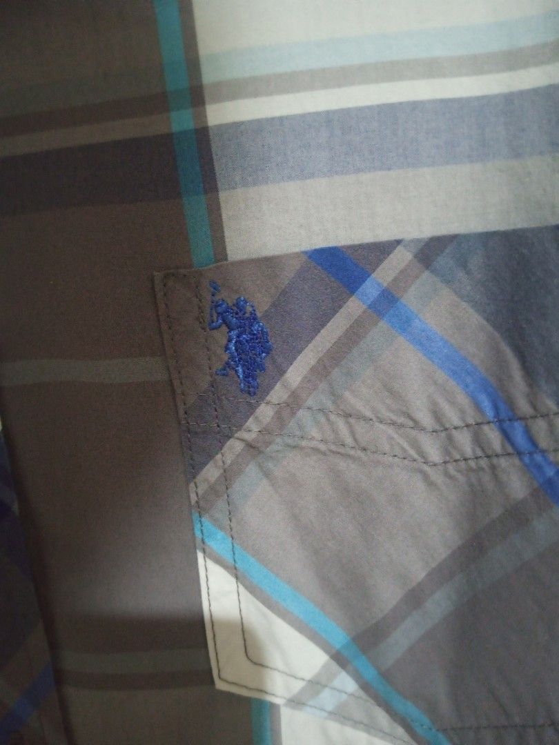 POLO (FORMAL) (Category: Activewear) located in Talavera. Submitted by yruel (Listing ID 1465316885, Image 3). Description: Width 18 inches Length 24 inches 📌 Color rate 9/10 📌Condition. 8/10 📌Need Wash.