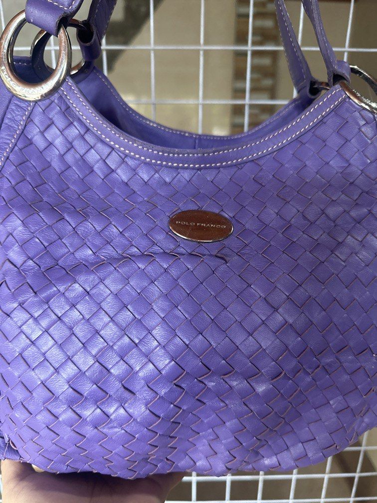 Polo franco shoulder bag (Category: Tote Bags) located in Caloocan City. Submitted by hariel_beverly_onlineshop (Listing ID 1465224185, Image 3). Description: Location north caloocan Have flaws that can see in the picture.